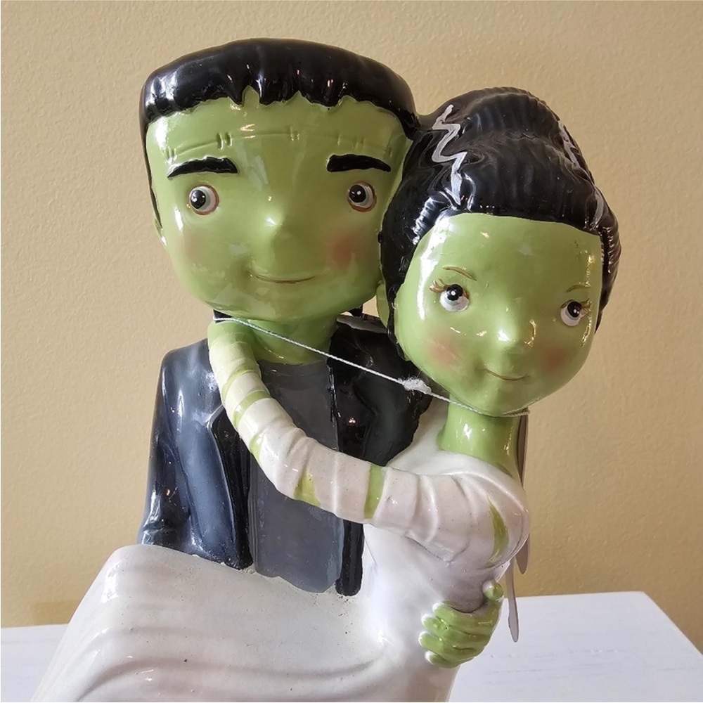 Goblin & Ghoul Frankenstein and His Bride Figurine - Picture 2 of 11